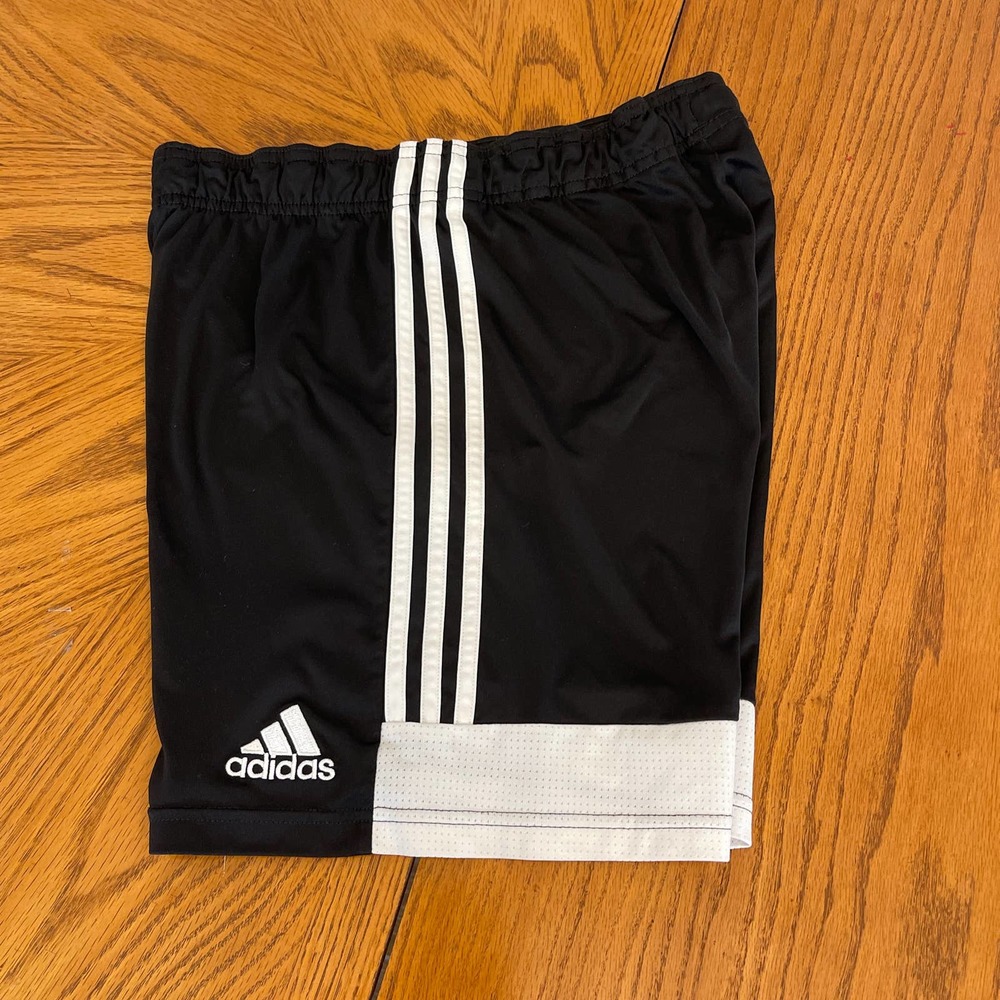 Adidas Classic Shorts Aeroready Men Sz S rarely used